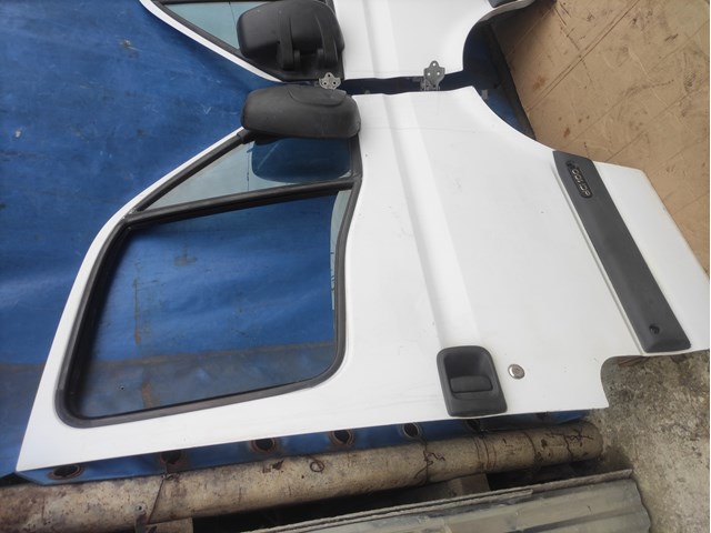 Drzwi przednie prawe do Renault Trucks Mascott  FH