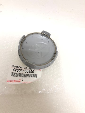 Kołpak do obręczy koła 4260360690 Toyota