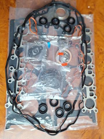 Zestaw uszczelek silnika pełny Toyota 0411138163 cena, od 308,12 USD