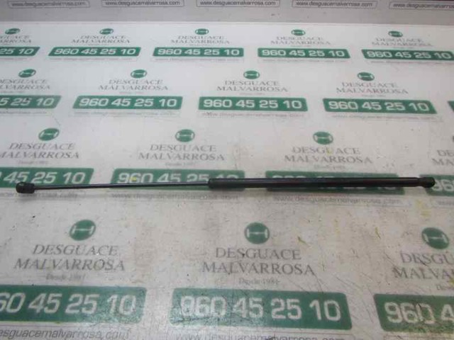 Do koszyka 5K0823359D VAG Amortyzator maski