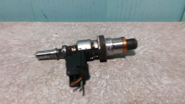 Wtryskiwacz paliwa Renault (RVI) 8200766475