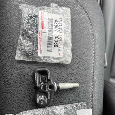 Czujnik ciśnienia w oponach 4260730060 Toyota