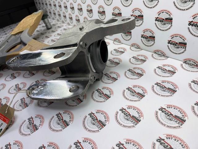 Do koszyka LR166007 Land Rover Wahacz zawieszenia przedniego dolny lewy