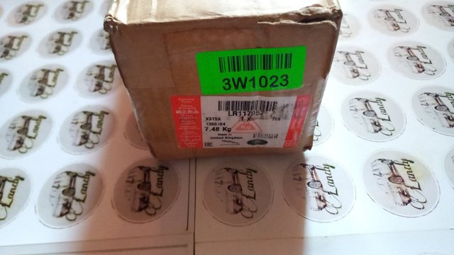  Land Rover LR117057