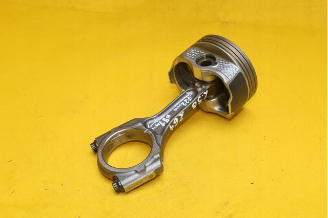  Silnik w komplecie Subaru Outback 5