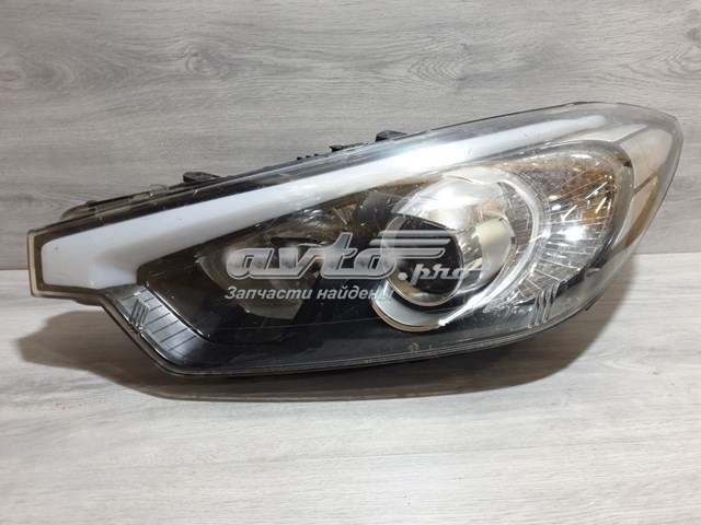 Do koszyka 20E334052B TYC Reflektor lewy