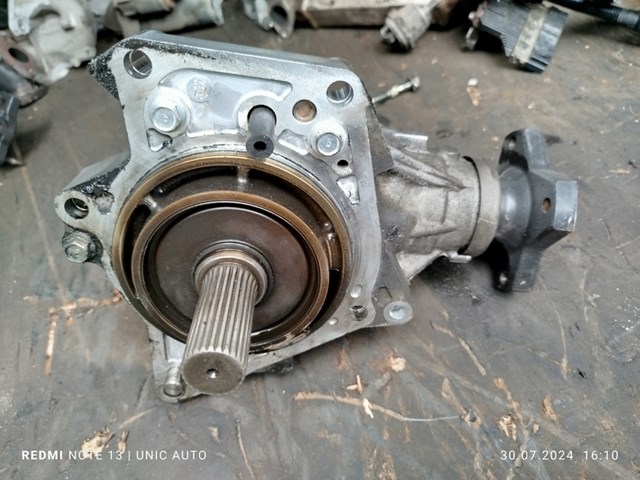 Do koszyka 33100JD60B Renault (RVI) Skrzynia rozdzielcza