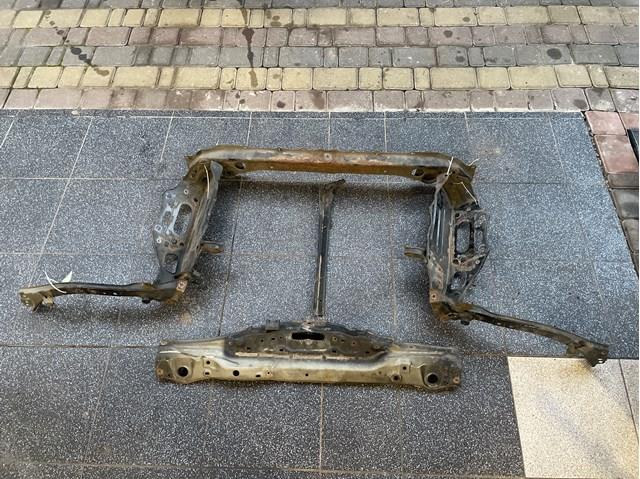 Do koszyka Osłona chłodnicy kompletna (panel mocowania reflektorów) Lexus GS  S19