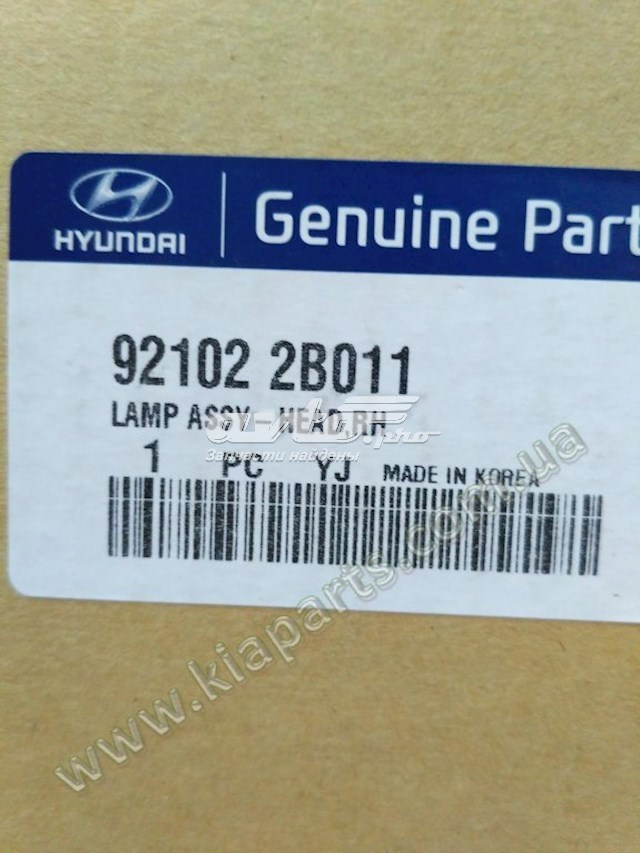 Do koszyka 921022B011 Hyundai/Kia Reflektor prawy