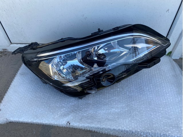 9810478080 Peugeot/Citroen Reflektor prawy
