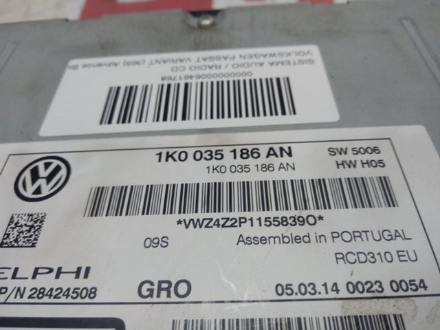Do koszyka Radioodtwarzacz (radio AM/FM) Volkswagen Passat B7 362