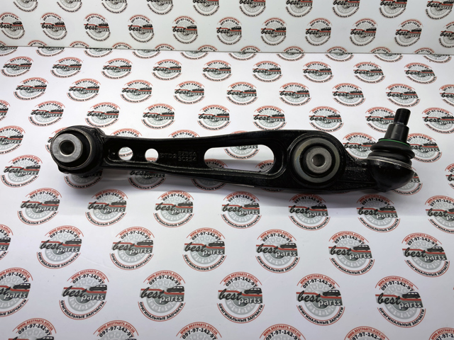 LR084095 Land Rover Wahacz zawieszenia przedniego dolny prawy