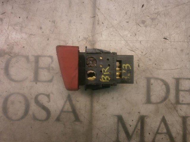  Przycisk włączania światła awaryjnego Honda Accord 7