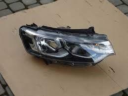 Do koszyka 9817297880 Peugeot/Citroen Reflektor prawy