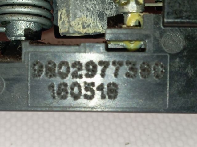 Klamka drzwi tylnych zewnętrzna lewa 980297831T Peugeot/Citroen