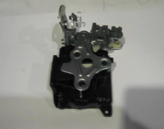 Zamek drzwi przednich prawych General Motors 96305418 cena, od 8,87 USD