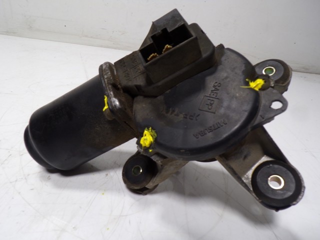 Silniczek wycieraczki szyby przedniej Nissan Patrol SUV (Y61) (1997 - 2010) cena, od 158,09 USD