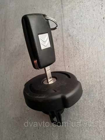 Korek wlewu paliwa Peugeot/Citroen 1508H7