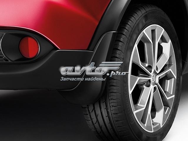 Do koszyka Chlapacze tylne, komplet Nissan JUKE JPN F15