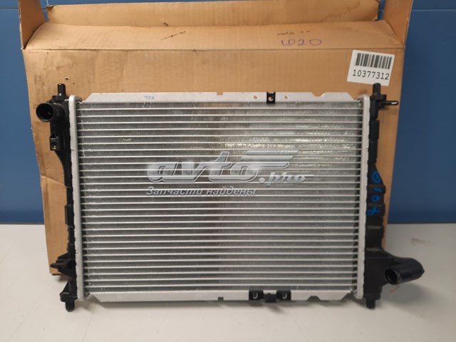 Chłodnica silnika 96477777 General Motors