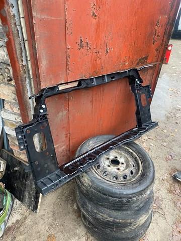 Osłona chłodnicy kompletna (panel mocowania reflektorów) Hyundai/Kia 641013X003 cena, od 331,49 USD
