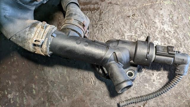 Do koszyka 03L121131K VAG Kołnierz układu chłodzenia (trójnik)