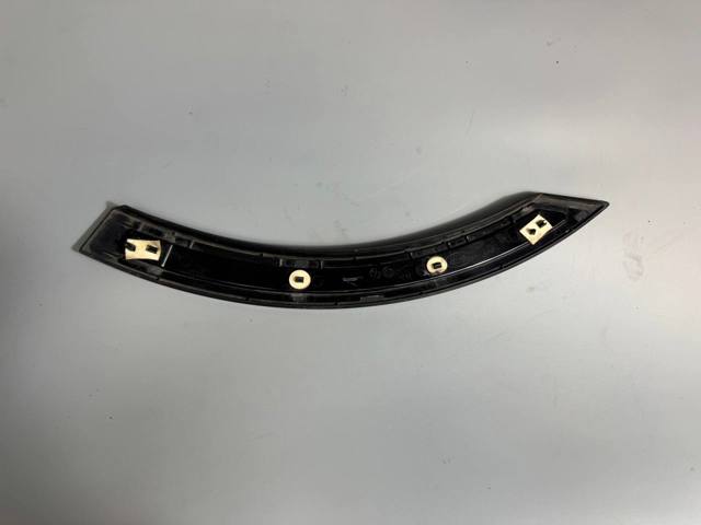 Poszerzenie (nakładka) reperaturki tylnego błotnika lewy Land Rover LR058530