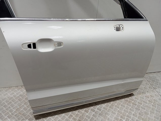 32345931 Volvo Drzwi przednie prawe