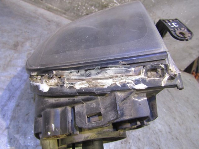 Do koszyka 8310108103HBC Ssang Yong Reflektor lewy