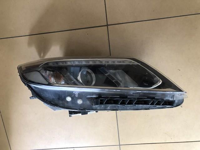 921022P630 Hyundai/Kia Reflektor prawy