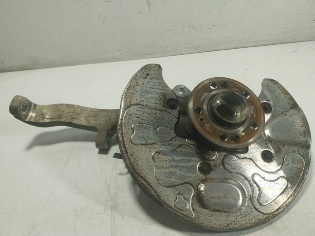 Do koszyka A1673322500 Mercedes Czop (zwrotnica) przedni lewy