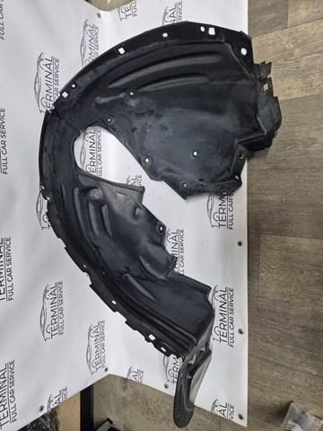 Nadkole błotnika przedniego lewe KB7W56140C Mazda