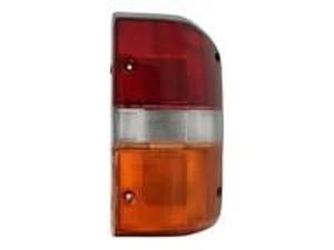  Lampa zespolona tylna prawa Nissan Patrol 