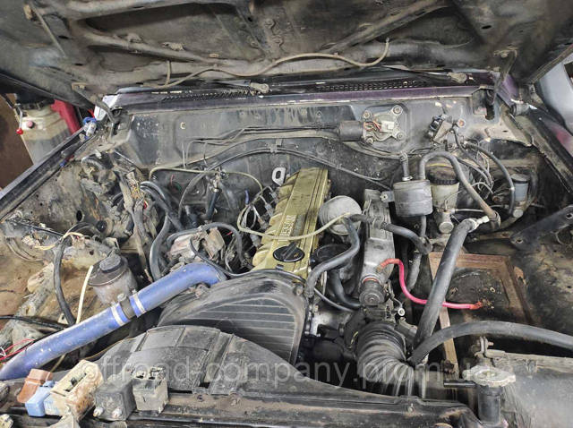 Silnik w komplecie do Nissan Laurel  C32