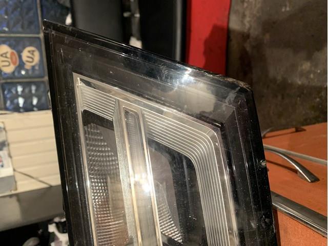 Reflektor prawy 4M0941006B VAG