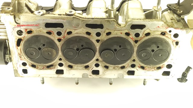 Głowica cylindrów Renault (RVI) 110421067R cena, od 214,23 USD