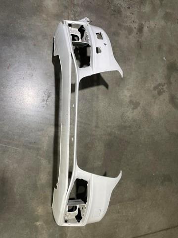 Do koszyka 8K0807065EGRU VAG Zderzak przedni