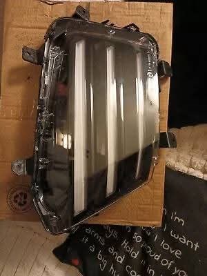 Reflektor do jazdy dziennej lewy Peugeot/Citroen 9850436380 cena, od 275,71 USD