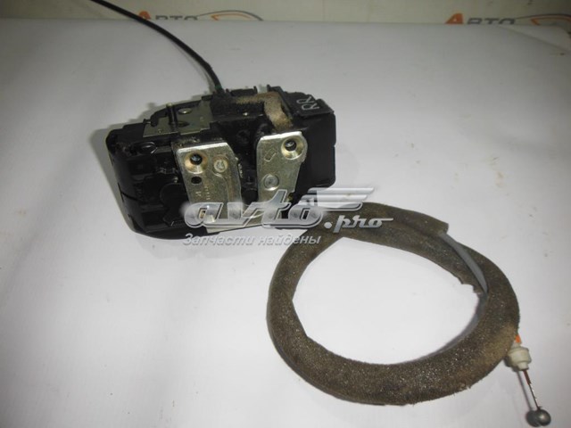  Zamek drzwi tylnych prawych Nissan Qashqai 1