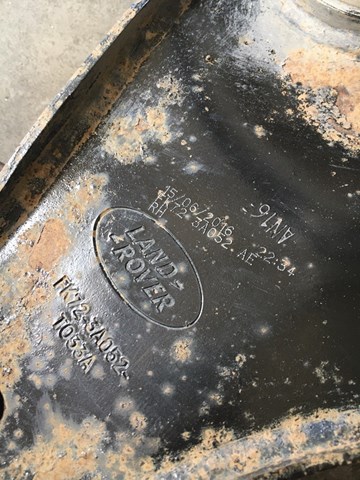 Wahacz zawieszenia przedniego dolny prawy Land Rover LR060046