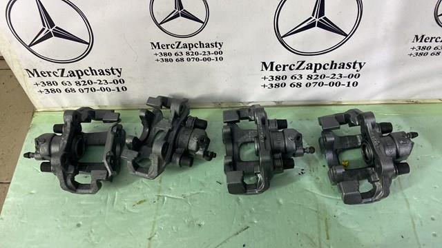 Jarzmo zacisku hamulcowego tylnego do Mercedes R  W251