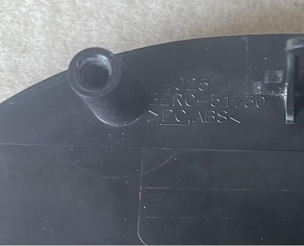 BERC51730 Mazda Emblemat na atrapę chłodnicy
