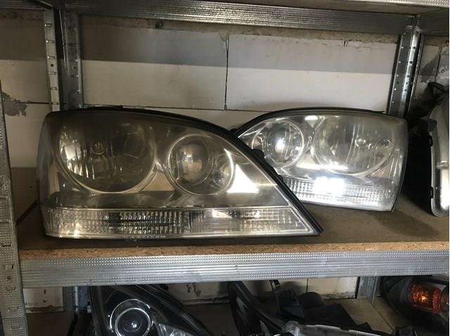 Do koszyka 921023E010 Hyundai/Kia Reflektor prawy