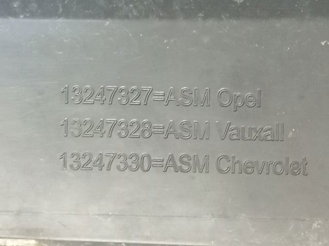 Atrapa chłodnicy General Motors 93192480