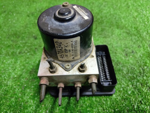  Sterownik ABS  hydrauliczny Mitsubishi Outlander 