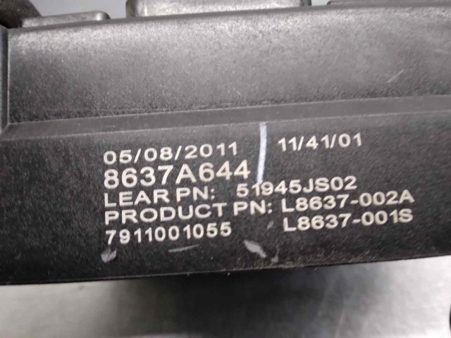 Do koszyka 8637A644 Mitsubishi Skrzynka bezpieczników
