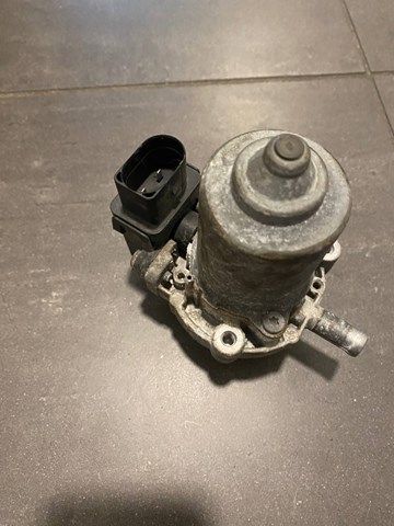 Pompa podciśnienia 1J0612181B VAG