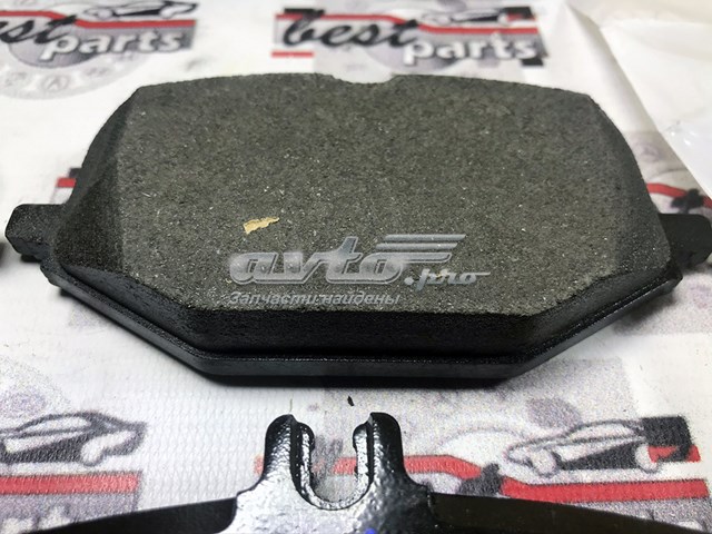 Okładziny (klocki) do hamulców tarczowych tylne Mercedes A0004204002 cena, od 50,84 USD