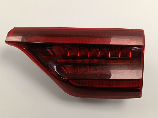 Lampa zespolona tylna prawa wewnętrzna Hyundai/Kia 92406F1601