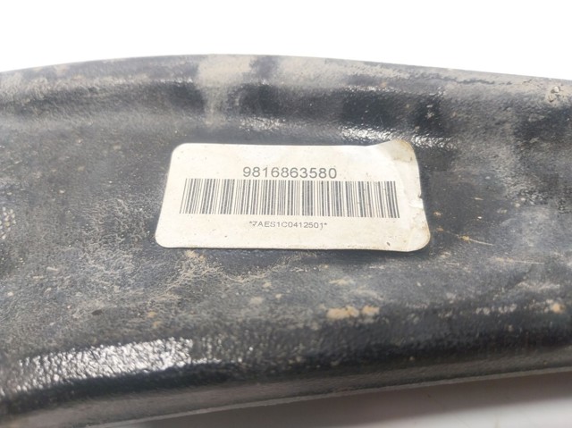 Wahacz zawieszenia przedniego dolny prawy Peugeot/Citroen 9816863580